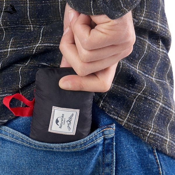 Коврик для пикника Naturehike NH17D050-B Moisture Proof Camping Picnic Mat Black VG6927595724637 фото