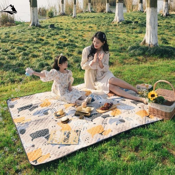 Коврик для пикника Naturehike Picnic mat S 145*170 NH21FCD01 Dogs VG6927595774137 фото